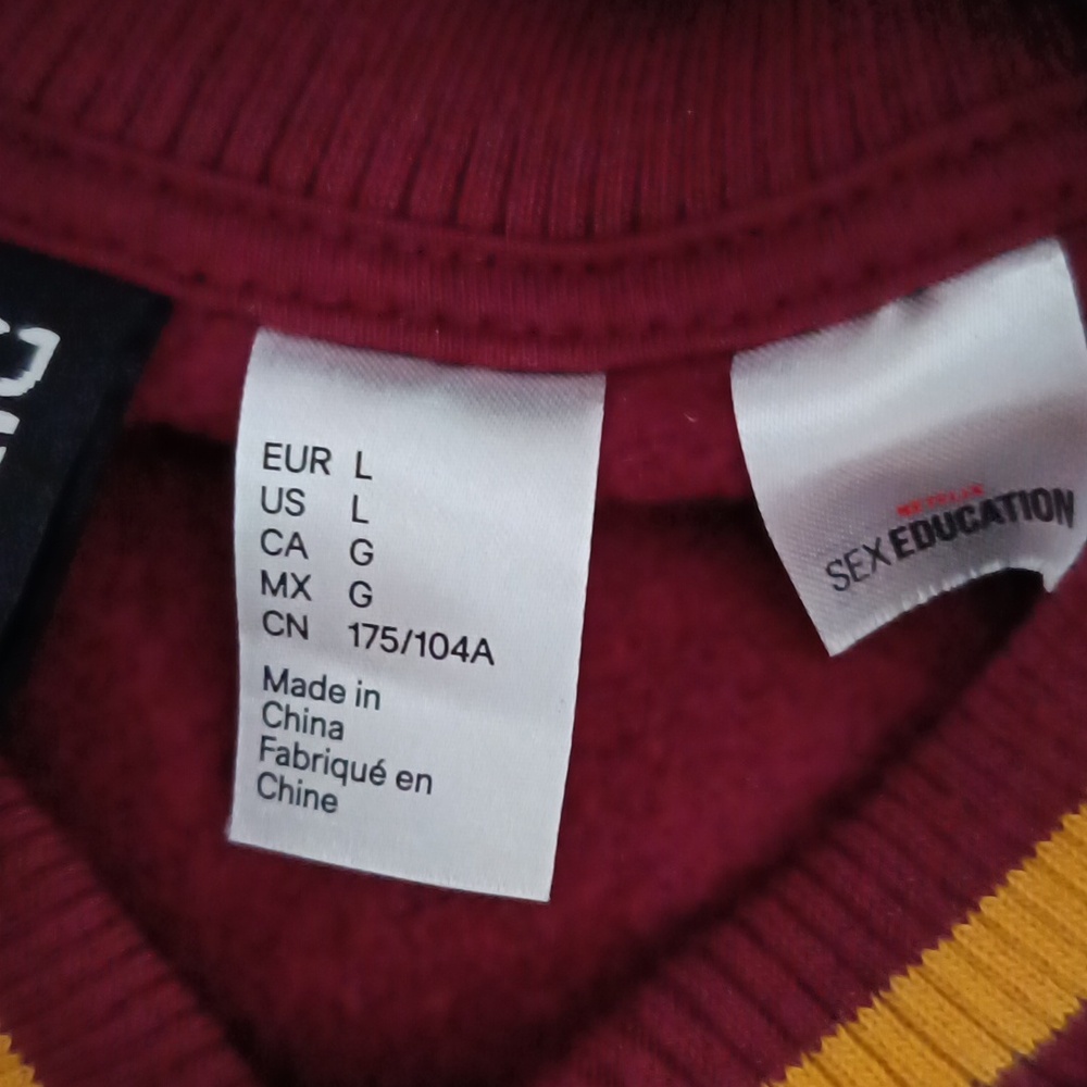L🍂Netflix Sex Education Varsity Jacket Vest Burgundy Moordale Dolphi - Picture 6 of 7